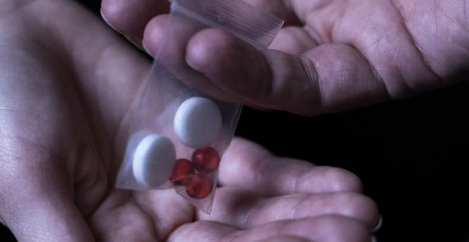 佐治亚州阿片类药物过量致4人死亡，数十人受伤